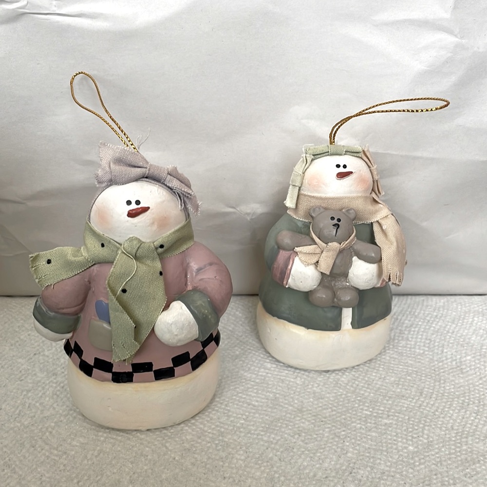 Henton Plaster Ceramic Adorable Snowman Family Set of 2 Collectible Ornaments